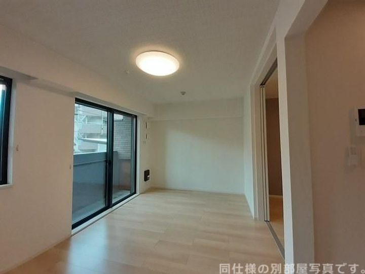 大阪府枚方市茄子作北町(アパート)の賃貸物件の居間