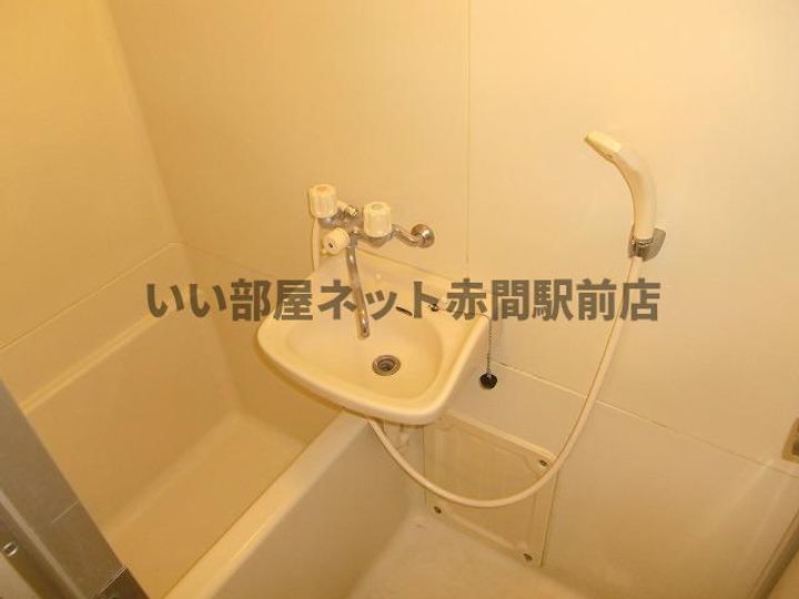 ロフトコートAKAMAの風呂