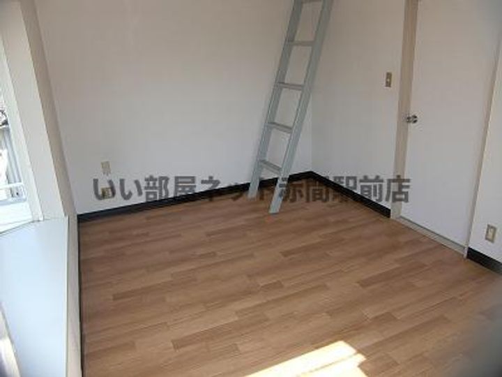 ロフトコートAKAMAの内装