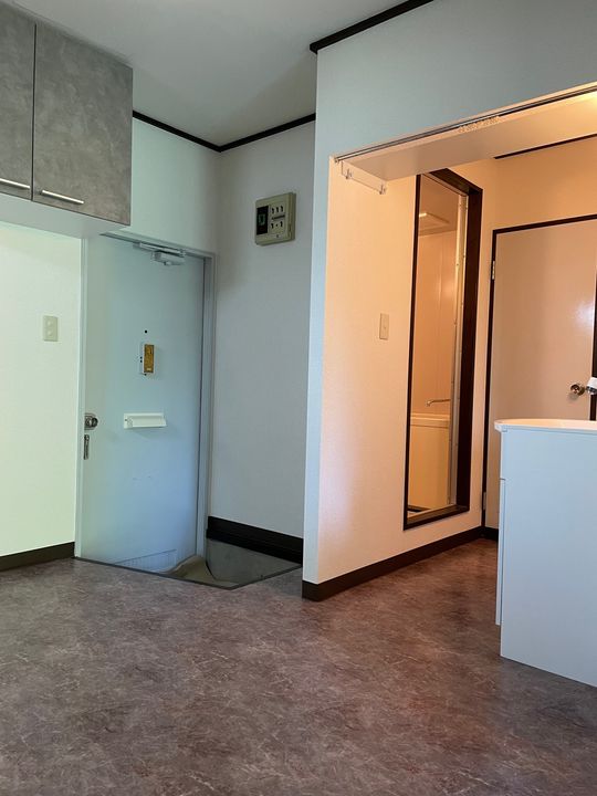 ほいぜる港南B棟の玄関