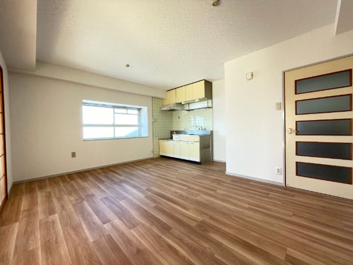 七反田ハイツ A棟の居間