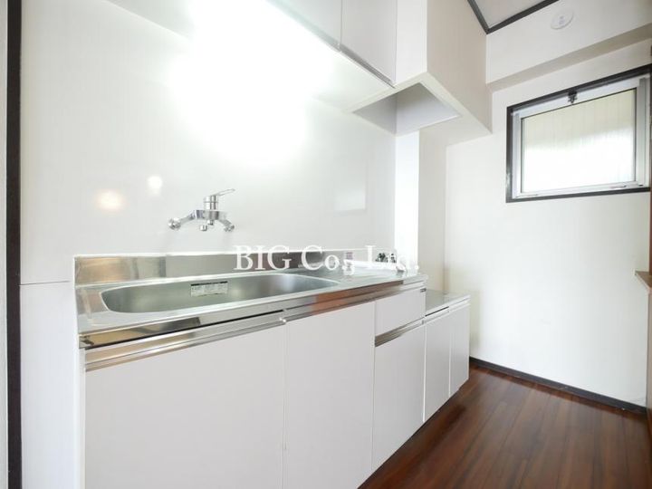 日香苑1のキッチン