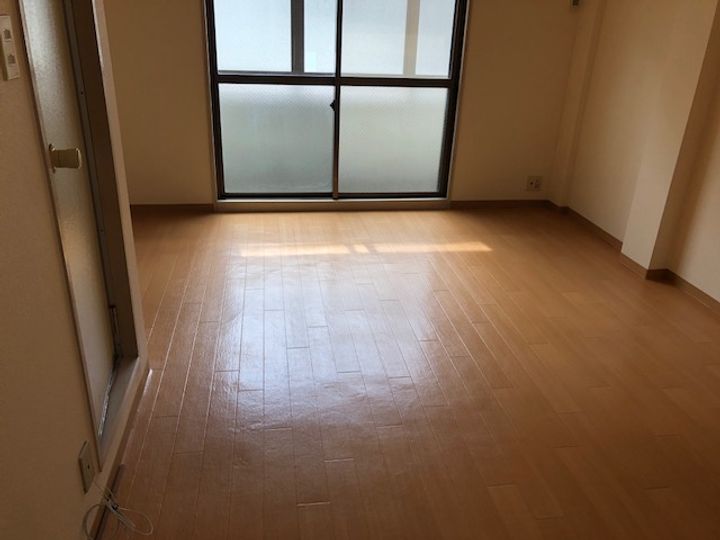 大阪府大阪市平野区瓜破西2(マンション)の賃貸物件の居間