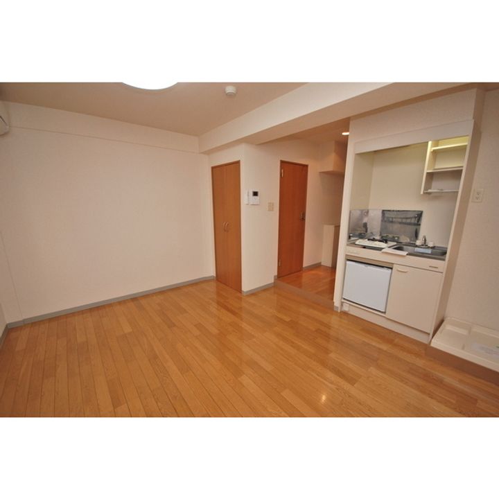 日進南口駅前プラザの居間