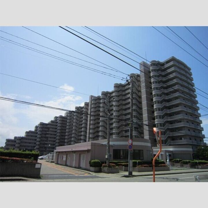 プレステージ青山の外観