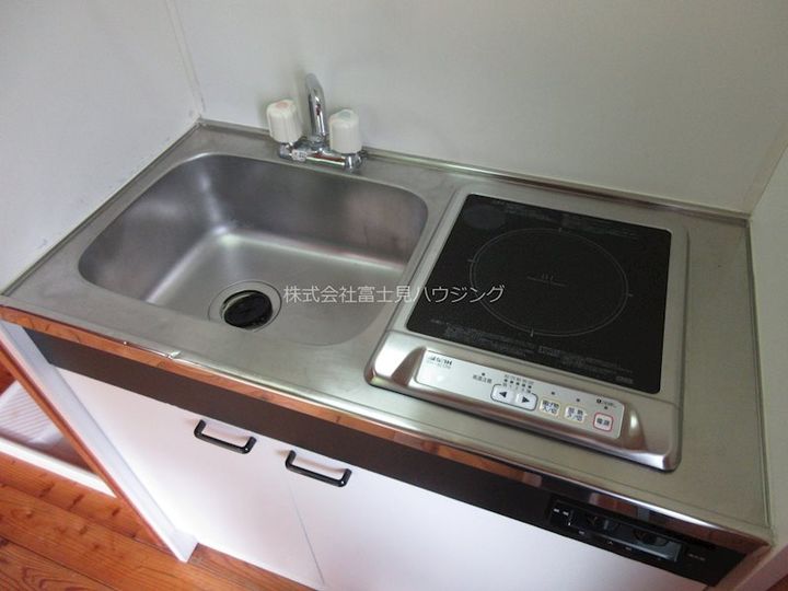 MENE24のキッチン