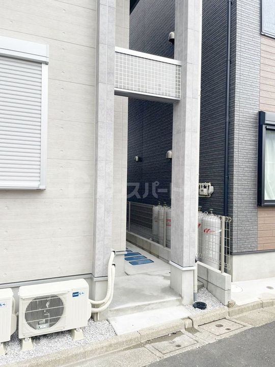 クロス西新井の地図