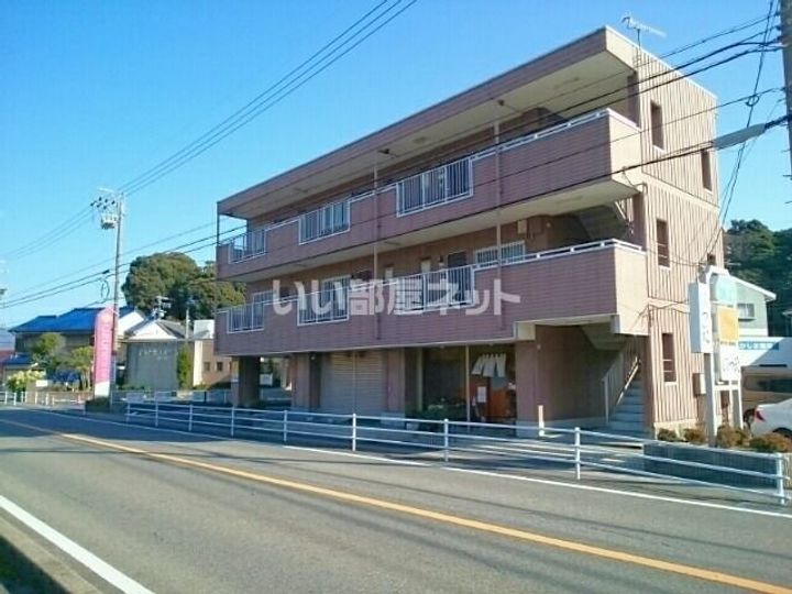 アーバン深田の外観