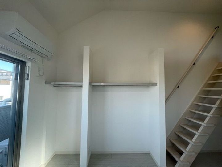 神奈川県横浜市保土ヶ谷区西久保町(アパート)の賃貸物件の居間