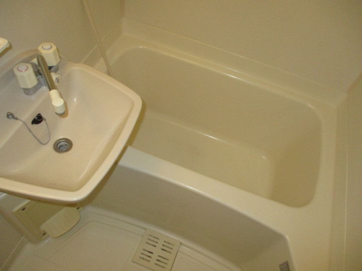 ローズガーデンK132の風呂