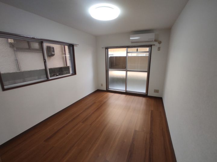 広島県呉市阿賀中央7(マンション)の賃貸物件の居間