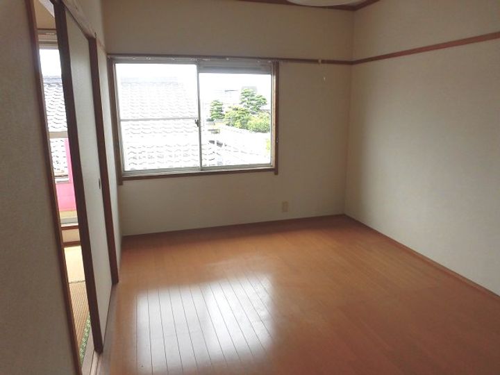 ハイツ21の居間