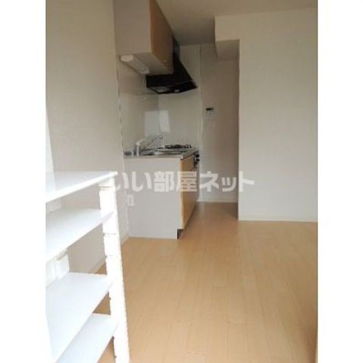 広島県広島市中区吉島東1(アパート)の賃貸物件の玄関