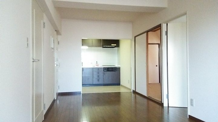 アーバンエクセル蘇我の居間