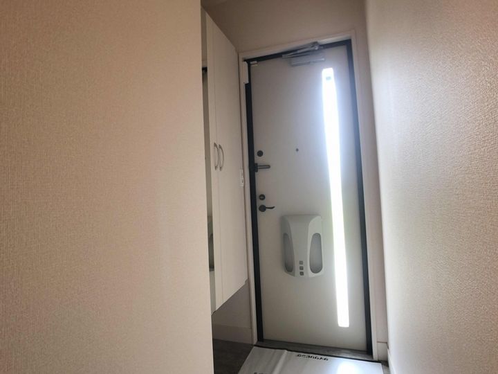 神奈川県茅ヶ崎市甘沼(アパート)の賃貸物件の玄関
