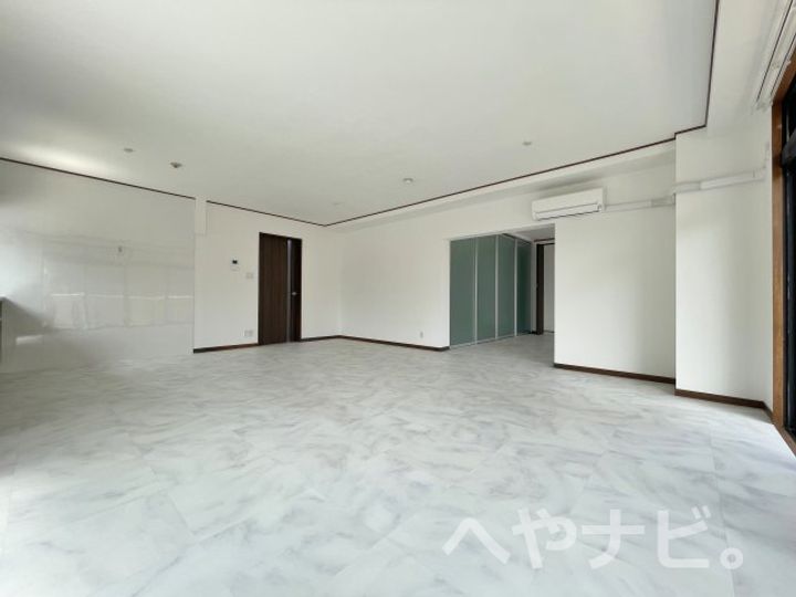 愛知県名古屋市中川区尾頭橋1(マンション)の賃貸物件の居間