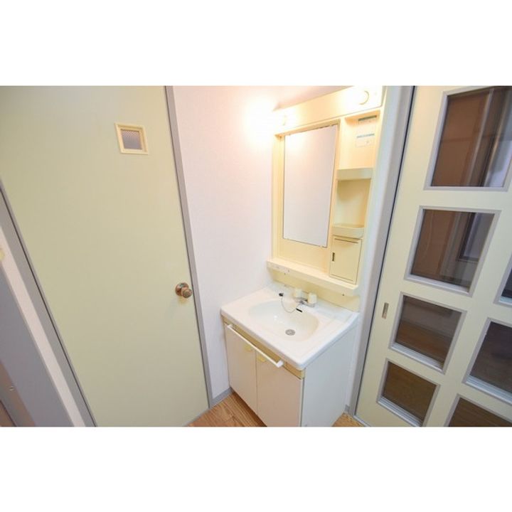 おしゃれ館公園前中宮IIの内装