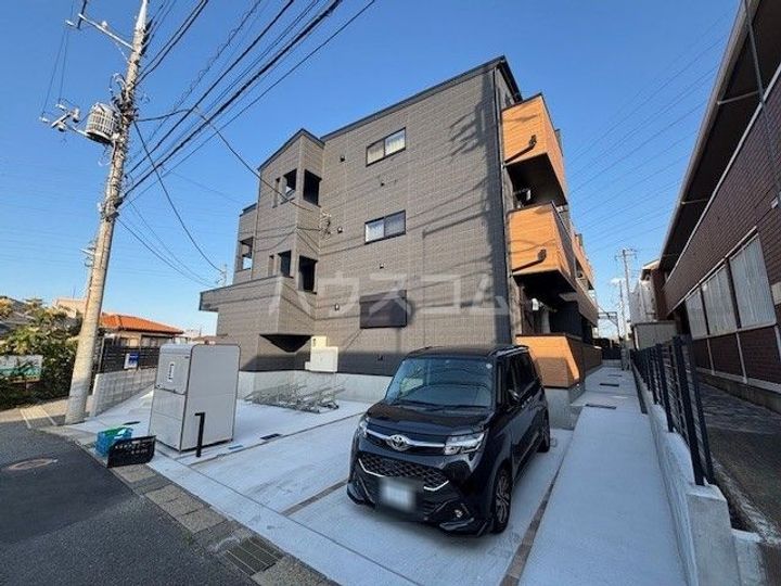 ペルル穴川の外観