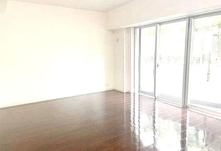 KWレジデンス桜新町の居間