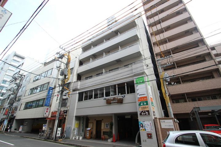 チュリス新八丁堀の外観