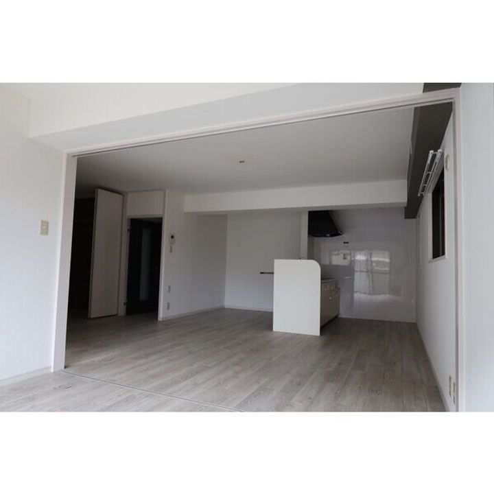 アール・コパン(北棟)の居間