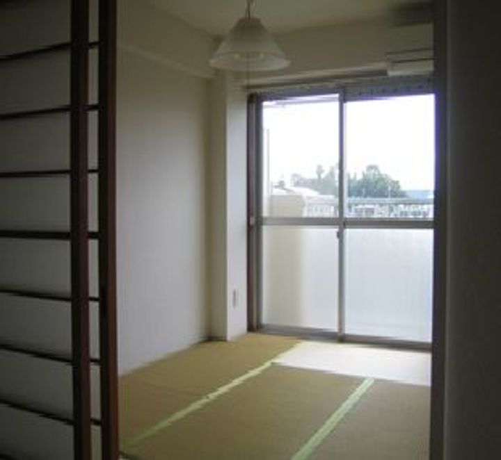 第36ASKコーポの居間