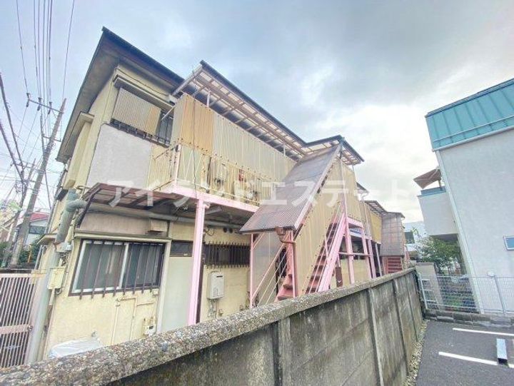ワカバハイツの外観