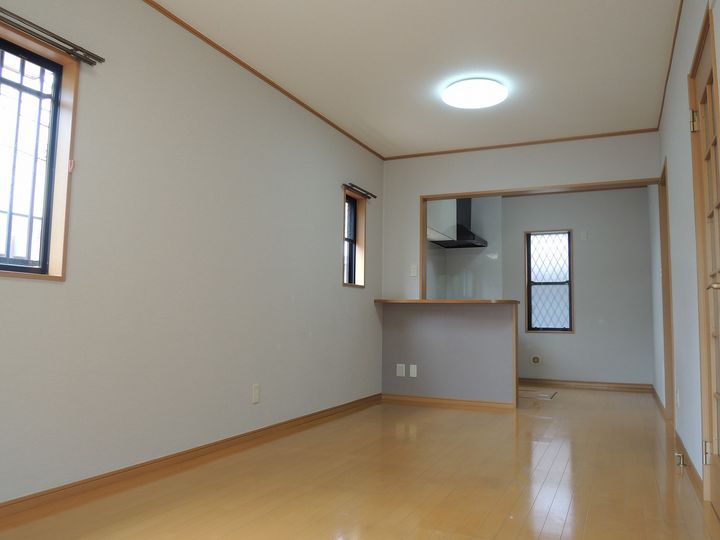 神奈川県横浜市都筑区荏田東2(一戸建)の賃貸物件の居間