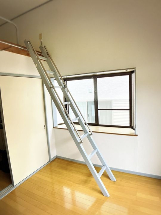 神奈川県秦野市鶴巻北1(アパート)の賃貸物件の居間