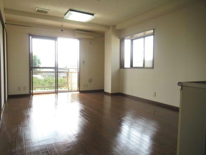 福島県郡山市小原田4(マンション)の賃貸物件の居間