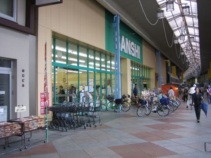 三重県四日市市元町(マンション)の賃貸物件の周辺