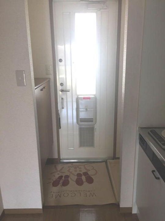 ハイツグレープBの玄関