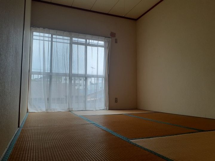 高野ビルの居間