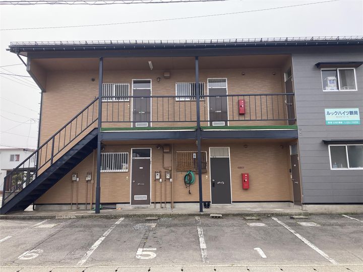ルックハイツ鶴岡の外観