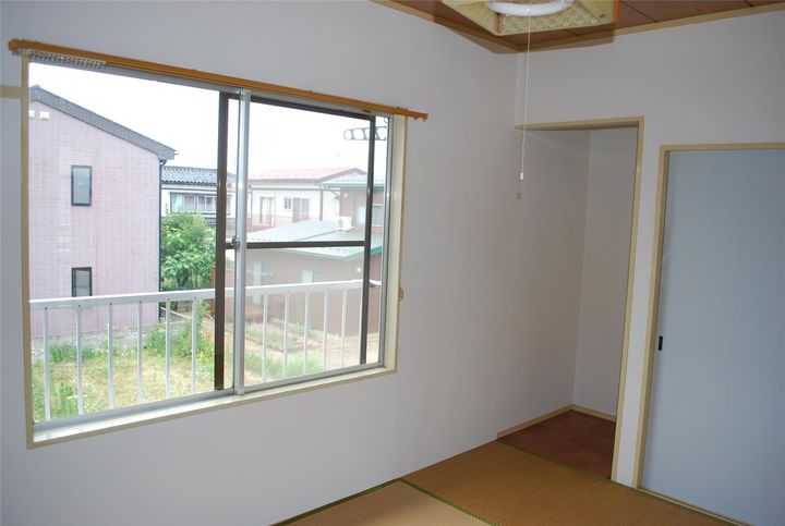 ルックハイツ鶴岡の居間