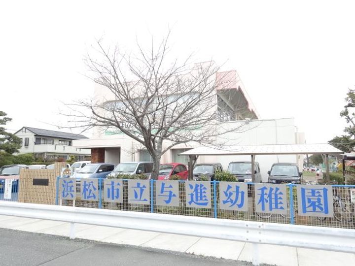 コーポクレセの周辺