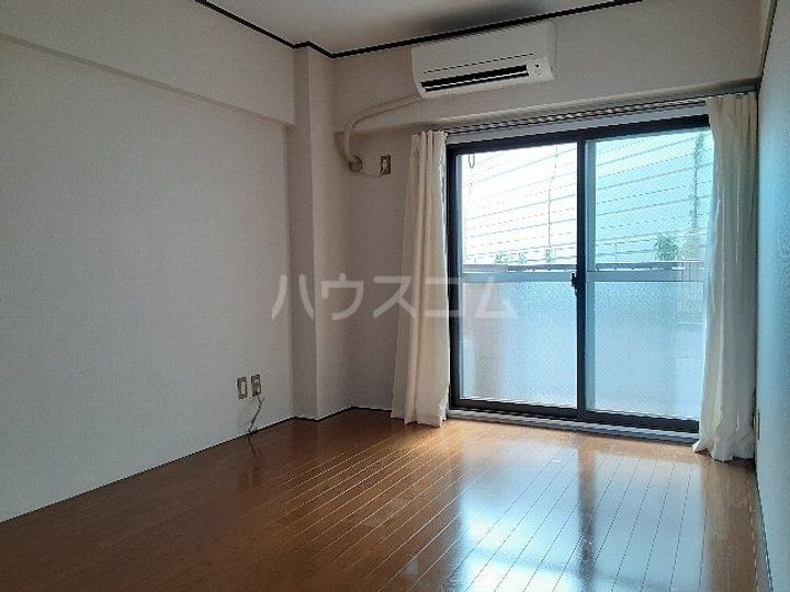 市ヶ尾森ビル参番館の内装