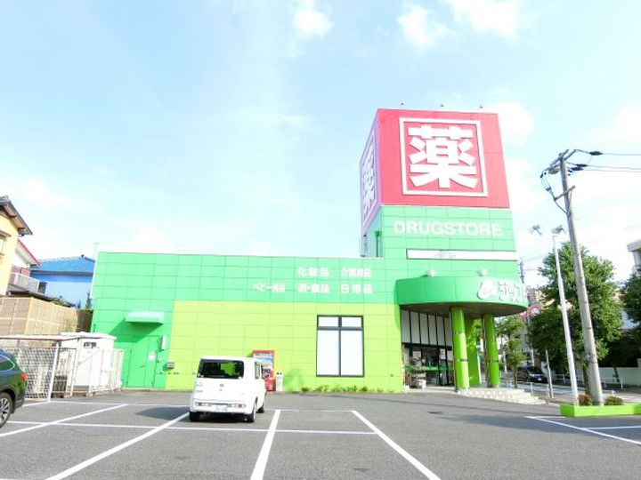 メゾンベール名東の周辺