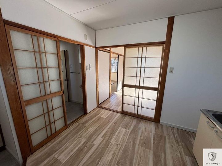 ひつじやハイツB棟の居間