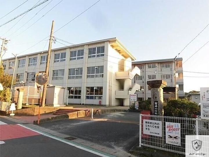 ひつじやハイツB棟の周辺