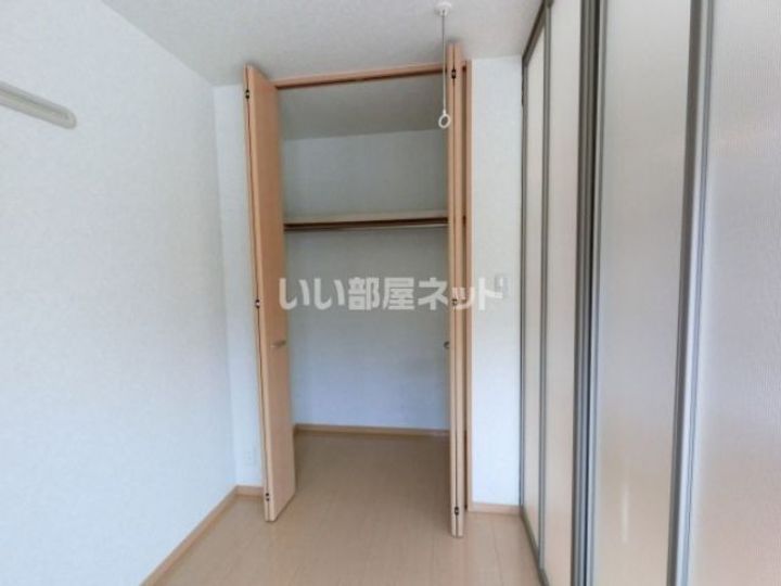 グランソシエ Bの内装