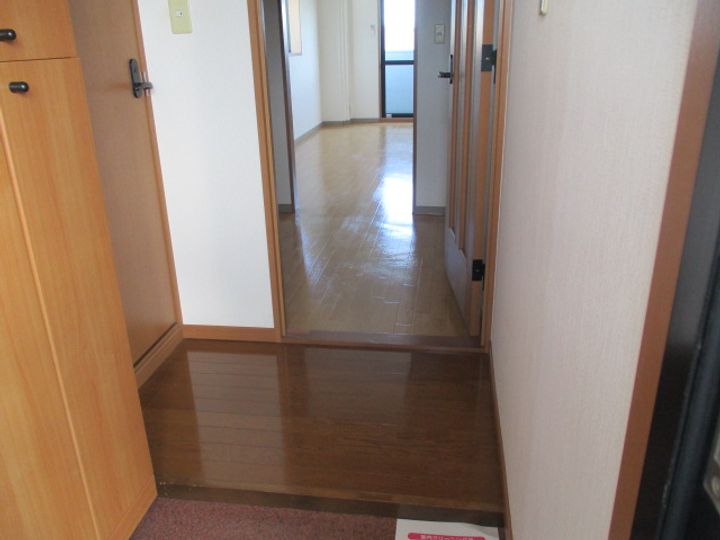 静岡県浜松市中央区佐鳴台1(マンション)の賃貸物件の玄関