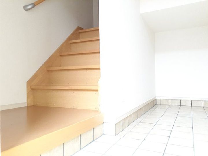 メゾン・ハピネスの玄関