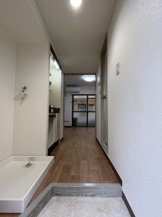 リバーブル堀之内の玄関