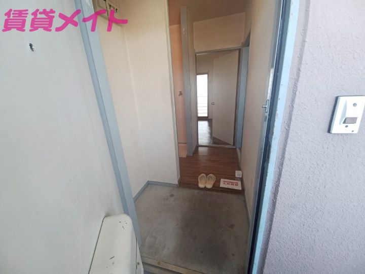 パールロイヤル江島の玄関