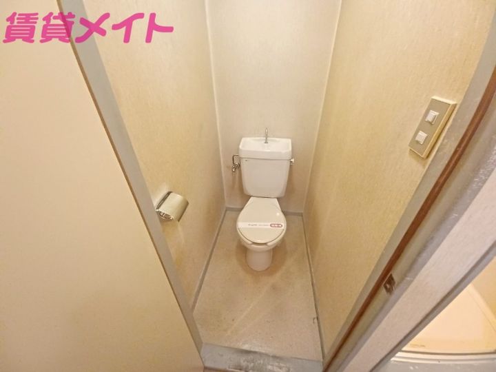 パールロイヤル江島の内装