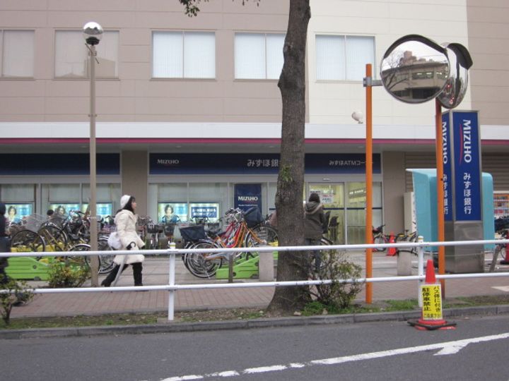 徳心館の周辺