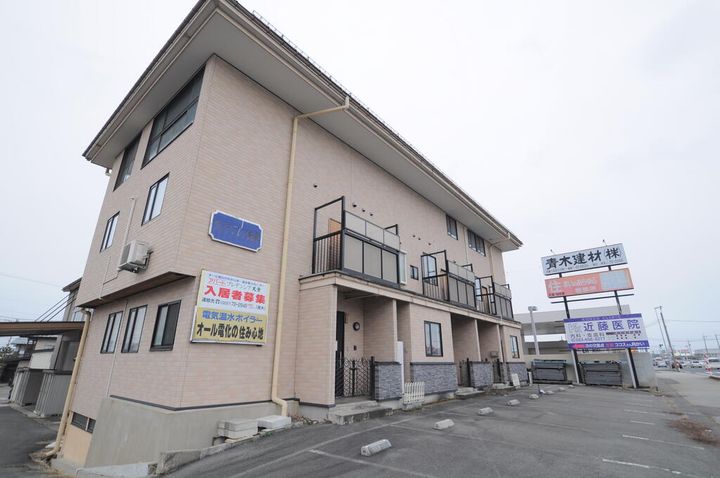 プレデンシア天童の外観