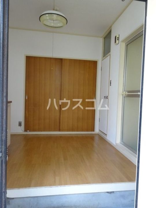 サンホームズの玄関