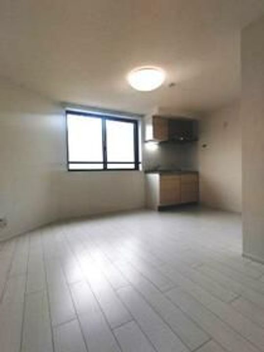 ザ・クラスアーバンス早稲田南の居間